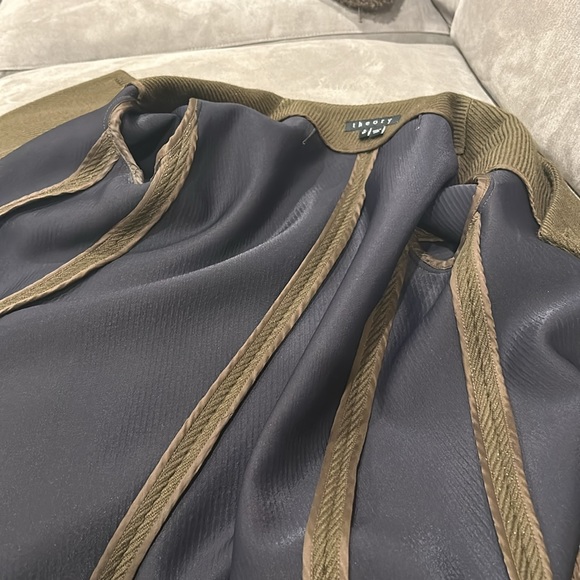 THEORY OLIVE GREEN TOPPER COAT SIZE XS - Picture 8 of 8